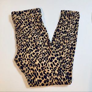 PINK Victoria Secret Leopard Print Leggings